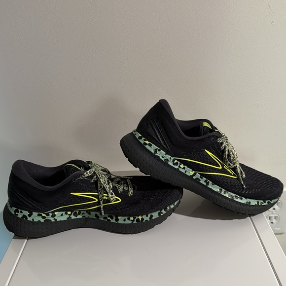Brooks Glycerin 19 Run Wild Electric Cheetah Women's Running Shoes size 10 - Picture 4 of 8